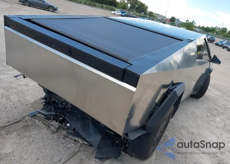 2024 Tesla Cybertruck z USA, uszkodzony, nr VIN 7G2CEHED4RA025792